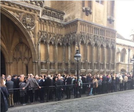 BREAKING NEWS! Alertă în LONDRA. Clădirea PARLAMENTULUI a fost EVACUATĂ