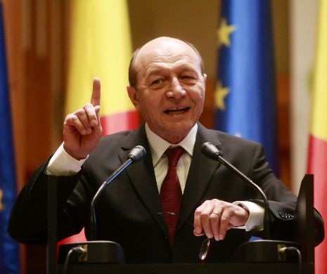 Cum i-a dus BĂSESCU pe șefii SRI și SIE la arhivele SECURITĂȚII