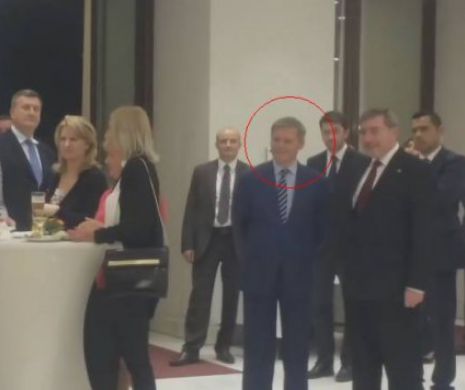 Dacian Cioloş, PREZENT la o PETRECERE cu LĂUTARI! Marian MEXICANU' a întreţinut ATMOSFERA toată seara | FOTO şi VIDEO