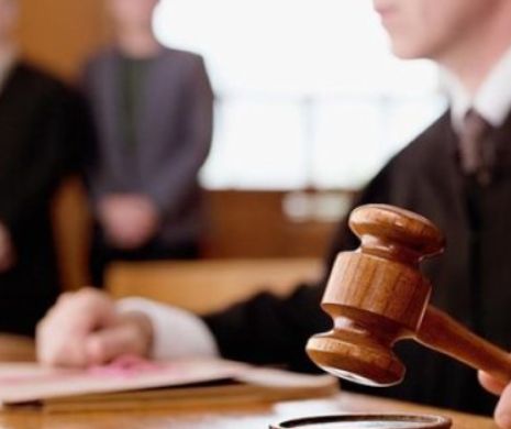 DENUNŢ HALUCINANT împotriva unui JUDECĂTOR din Caraş-Severin! Magistratul este ACUZAT că ar fi PRIMIT ŞPAGĂ de MILIOANE DE LEI prin intermediul unui INTERLOP