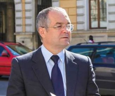 NEWS ALERT. Perchezitii la Primăria lui Emil Boc