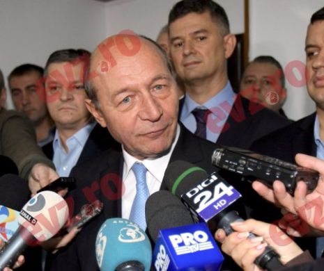 Traian Băsescu, ATAC DEVASTATOR la Klaus Iohannis și Dacian Cioloș : “Brâncușienii! Oare ceva BUN SIMȚ SE POATE? Werner s-a AȘEZAT CU FUNDUL pe una din operele CAPITALE ale lui Brâncuși, iar Julien a reușit să îl UMILEASCĂ”