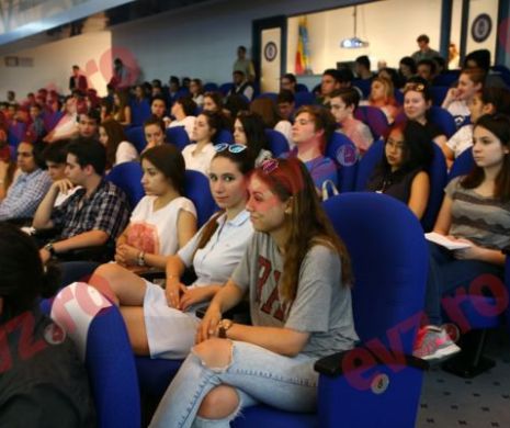 Alegeri parlamentare 2016. Ce promit partidele că vor face pentru tineri