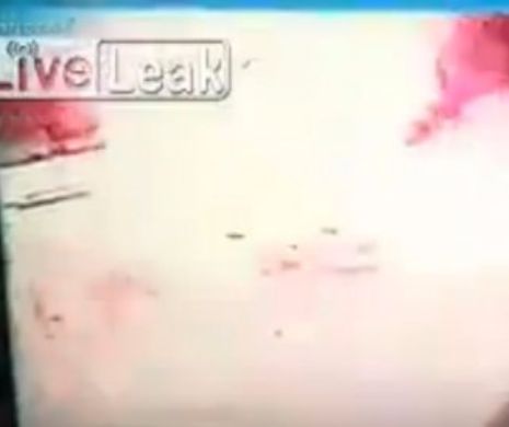 ATENTAT FALS în Irak. Te uiți la imagini și NU-ȚI VINE SĂ CREZI ceea ce SE ÎNTÂMPLĂ. Explozie reală, MORȚI FALȘI… Pentru ce ACEST SCENARIU? | Video viral