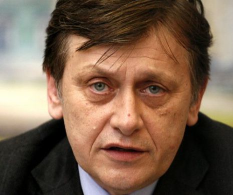 Crin ANTONESCU îi RASPUNDE Alinei Gorghiu, după ce liderul PNL a declarat că USL a fost o GREŞEALĂ: "Să nu uităm de Guvernele USL, în care PNL a deținut paritate și ministere foarte importante"