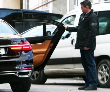 Merge prin Bucuresti intr-un anonimat aproape total. Primele imagini de paparazzi cu o printesa adevarata