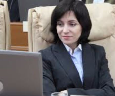 Mobilizare FĂRĂ PRECEDENT în Republica Moldova: NTELECTUALII moldoveni o susțin pe Maiei Sandu în turul doi