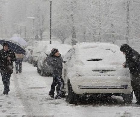 NINSORILE au BLOCAT drumurile NAŢIONALE. Iată unde rişti să rămâi înzăpezit