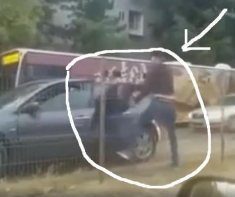 SCANDAL ÎN TRAFIC între DOI ŞOFERI scăpaţi de sub control. PUMNI, PICIOARE şi lupte greco-romane în Bucureşti. Cum s-a terminat totul? l VIDEO