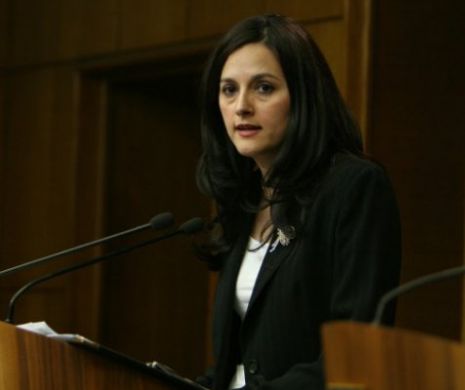 Alina Bica NU MAI POATE PROFESA ca avocat! Baroul Dolj i-a suspendat acest drept fostei şefe DIICOT