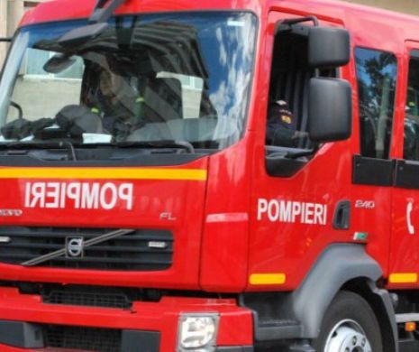 Aproape 2.400 de intervenţii ale pompierilor în Ajun şi în prima zi de Crăciun