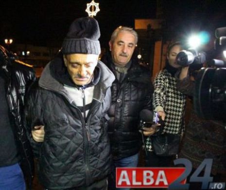 Asasinul primarului din Lunca Mureșului, ucis cu 18 lovituri de cuțit, și-a violat și diriginta
