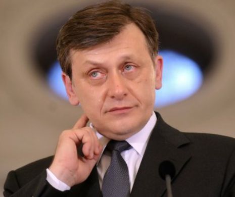 Crin Antonescu, despre viaţa de DUPĂ POLITICĂ: „Trăiesc O BUCURIE NESPERATĂ a libertăţii de a găsi alte forme de exprimare!”