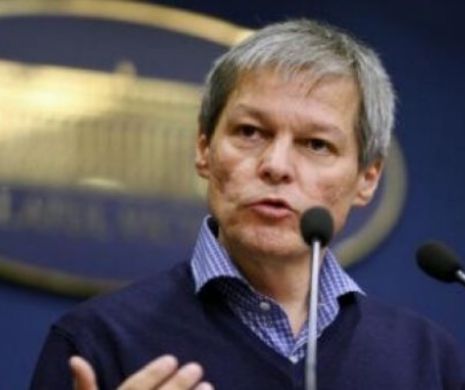Dacian Cioloș participă la dezbaterea organizată de Grupul pentru Dialog Social, la care participă Gabriel Liiceanu și Alina Gorghiu