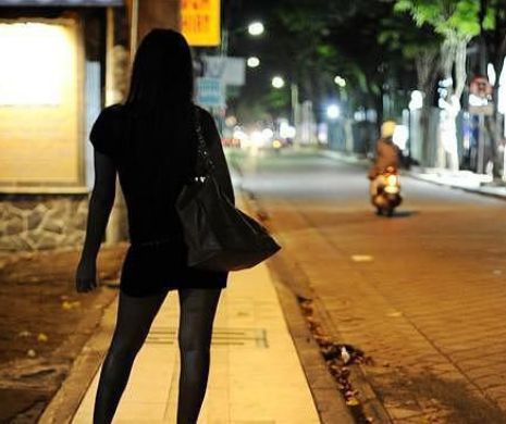 Momeală pentru un celebru personaj român. O prostituată sub acoperire i-a bătut la ușă