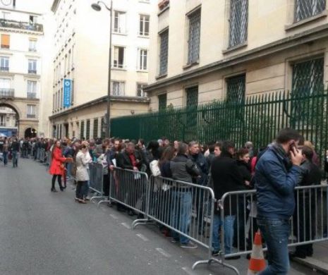 INCIDENTE FĂRĂ PRECEDENT la secțiile de votare din DIASPORA. Oamenii NU au putut să voteze. Motivul care stârnește FURIA