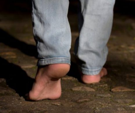 ȘOCANT! A vrut să-și VÂNDĂ UN RINICHI pentru o casă și a SFÂRȘIT TÂLHĂRIT DE PRESUPUSUL CUMPĂRĂTOR. Cum a rămas un bărbat și DESCULȚ și cu BUZA UMFLATĂ