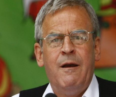 Tokes Laszlo pune PAIE PE FOC în conflictul româno-ungar: "Este jignitor că România şi-a pus Ziua Naţională la data de 1 decembrie. Aceasta ar însemna că noi suntem cetăţeni de gradul doi"