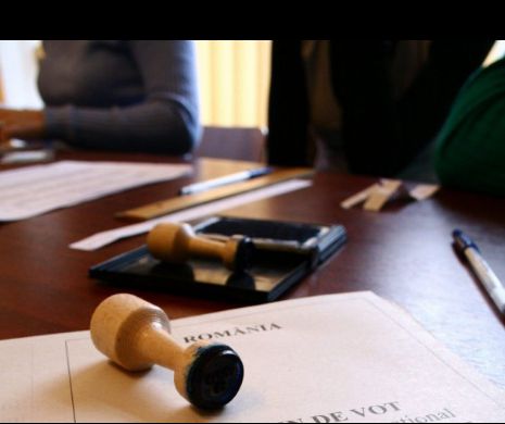Un nou SONDAJ DE OPINIE îi ALARMEAZĂ pe politicieni înainte de alegeri! Vezi cifrele care îi ÎNGRIJOREAZĂ