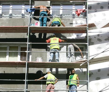 35 de blocuri intră în reabilitare termică. VEZI dacă blocul tău este pe listă
