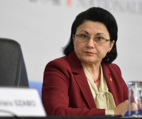Au pierdut concursul, dar nu şi scaunul. Andronescu despre concursul directorilor de şcoală: „Am avertizat de la început că vom ajunge în această situaţie”