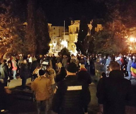 CONSTANȚA PROTESTEAZĂ: “JOS GUVERNUL PENAL !”