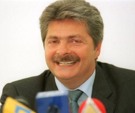 Deținutul Sorin Ovidiu Vîntu dezvăluie motivul real pentru care sunt activaţi ofiţerii acoperiţi din presă în cazul amnistiei