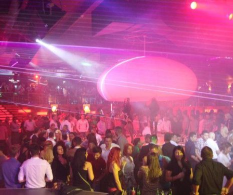 INCREDIBIL! Nu au învăţat nimic după incendiile din BAMBOO şi COLECTIV. TREI cluburi din Bucureşti au continuat să funcţioneze după SUSPENDAREA activităţii