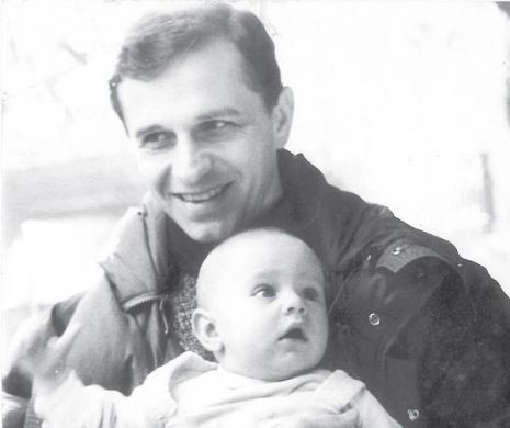 Mircea Geoană, o poză în albumul PSD | POVESTEA UNEI FOTOGRAFII