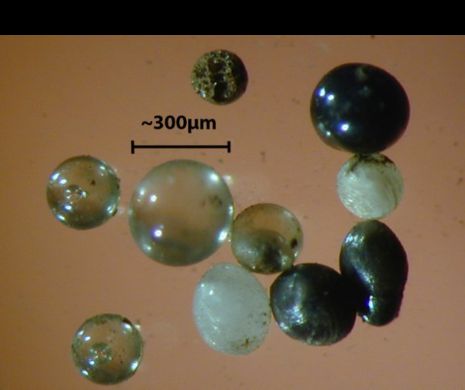 Praf cosmic pe casele noastre? Fascinantul Stardust!