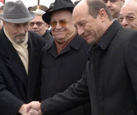 Reacţie DURĂ a fostului preşedinte: "Ne-am bătut joc de sacrificiul oamenilor"