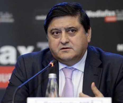 Revenirea CULTULUI PERSONALITĂŢII în politică. Un fost ministru vorbeşte despre METEHNELE politicienilor