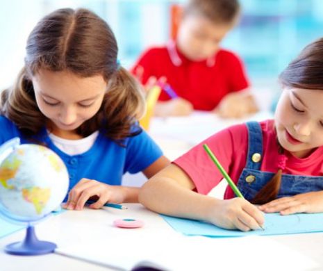 ADVERTISMENT DAT DE MINISTRUL EDUCAŢIEI: Profesorii care dau teme în vacanţă elevilor riscă să fie dați afară din învățământ