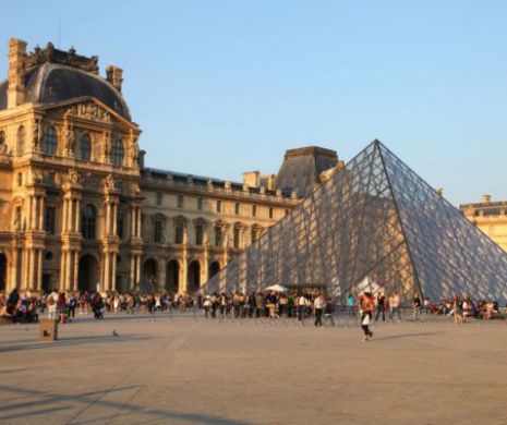 Atac ARMAT la Muzeul Luvru