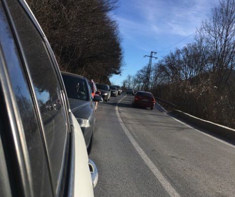 Atenție soferi! Drum național cu circulație îngreunată. Restricții de viteză și de gabarit