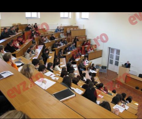 Bate vântu-n facultăți! Zeci de specializări intră în lichidare. Reacția profesorilor: ,,Foarte bine!”