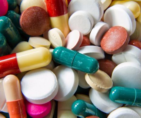 BOMBĂ ÎN SĂNĂTATE! O tonă de medicamente extrem de periculoase au fost aruncate într-o pădure