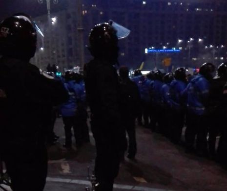 CE SUME au primit ULTRAȘII ca să vină la manifestația din Capitală. DEZVĂLUIREA ȘOCANȚĂ a unuia dintre protestatari