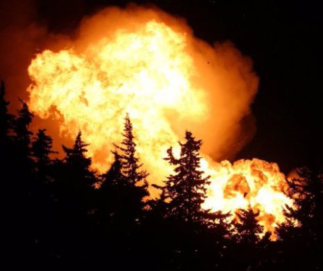 Explozii în SERIE! Locuitorii din oraș au EVACUAT casele, iar traficul a fost BLOCAT