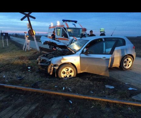 MINUNE. Un tânăr lovit de un TREN interregio a scăpat cu viață