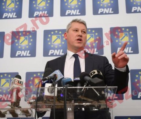 Negocieri pentru șefi a PNL: Alin Tișe îl sapă pe Cătălin Predoiu