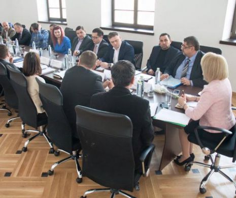 Noi reguli pentru taximetrişti. Gabriela Firea anunţă controale şi noi tarife