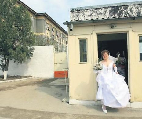 O altfel de poveste, de Valentines’s Day. Iubire încătuşată la Penitenciarul Jilava