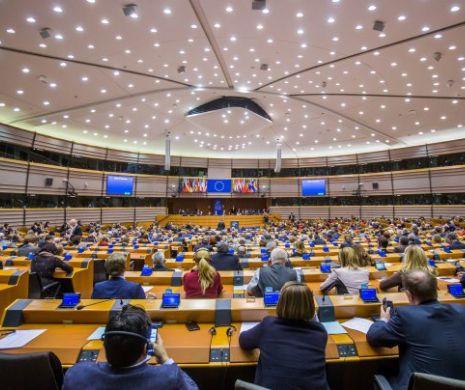 Oficialii europeni cer guvernului să nu renunțe la lupta anticorupție | Proteste anti-Guvern