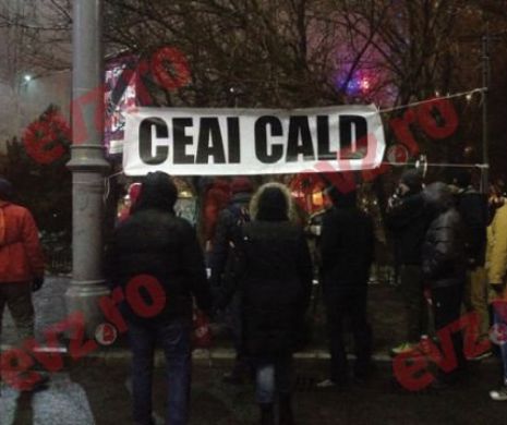 Protestatarii din fața Guvernului spun că nu vor înceta să vină în Piața Victoriei