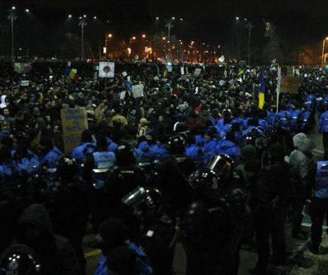 SCANDALUL PROTESTELOR. Jandarmeria Română cere SRIJIN populaţiei şi presei pentru IDENTIFICAREA HULIGANILOR