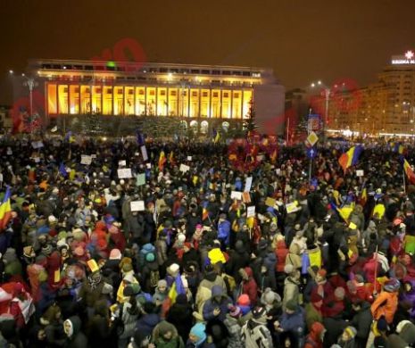 Ziua 22 de proteste. Victoria străzii împotriva politicienilor: OUG 13, respinsă în Parlament. 400 de oameni au ieșit în stradă și cer demisia Guvernului Grindeanu
