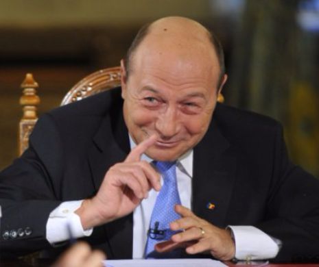 Ce cadou le-a oferit Traian Băsescu femeilor de 8 Martie