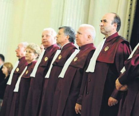 Deputații vor IMUNITATE SPORITĂ pentru judecătorii CCR! Ce spune proiectul legislativ