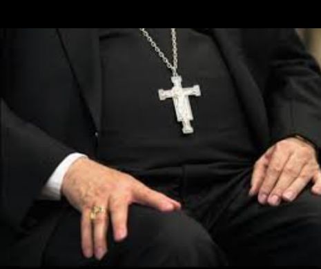 Fiica unui preot face MĂRTURISIRI ȘOCANTE. "Sunt îndrăgostită de prietena mea"